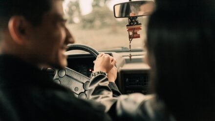 차량용 목베개 살까 말까, 장거리 운전 시 지지력과 고정 방식별 장단점 비교