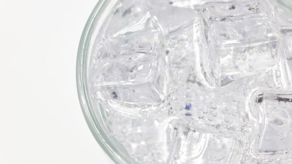 텀블러 세정제 살까 말까, 발포 알약 세척 시 주의할 잔여물과 장단점