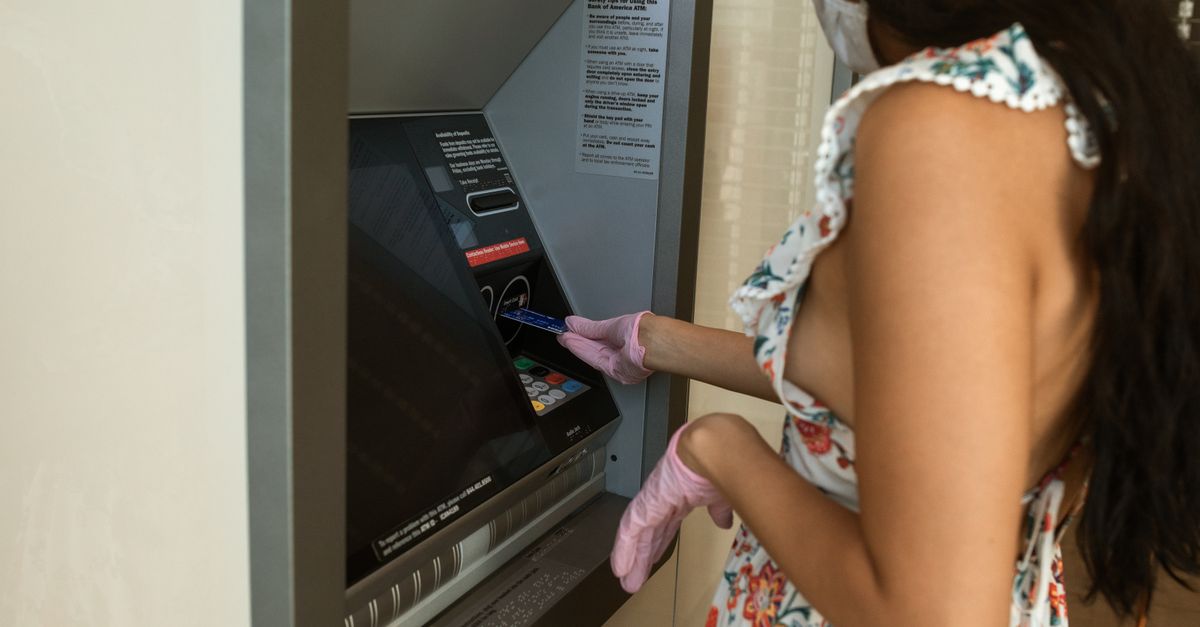 수수료 아끼는 현지 ATM 이용 단계별 팁